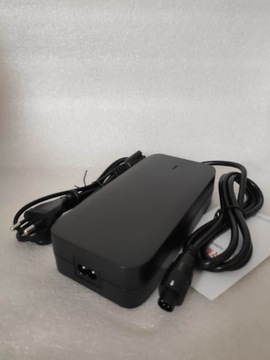 Зарядное устройство для велосипеда 48В 3А 5Контактное круглое Fischer Stella