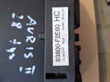 HYBRIDNÍ AURIS II 15-18 PŘÍSTROJOVÁ DESKA BUDÍKY