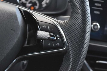 Skoda Scala Hatchback 1.0 TSI 110KM 2024 Skoda Scala SalonPL 1.0TSI 110KM Style DSGDynamicComfort17Grawancja, zdjęcie 13