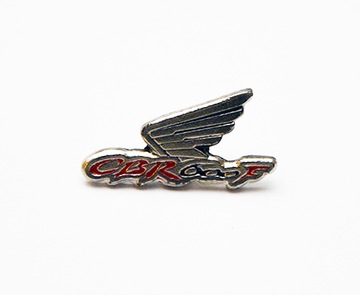 ZNACZEK METALOWY ODZNAKA PRZYPINKA HONDA CBR 600 F
