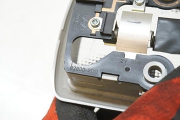 OSVĚTLENÍ LAMPA KABINY KIA CERATO