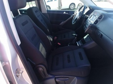 Volkswagen Tiguan I 2009 Volkswagen Tiguan 2.0 170 KM Klimatronik Napęd, zdjęcie 12