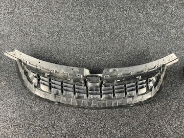 РЕШЕТКА РАДИАТОРА OPEL ZAFIRA C LIFT 13300698