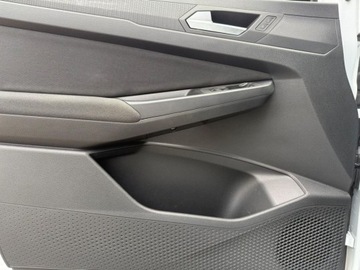 Ford Tourneo Connect IV Van 2,0 EcoBlue 102KM 2023 Ford Tourneo Connect 2.0 102KM Titanium AppConenct GrzaneFotele NiskiPrzeb, zdjęcie 10