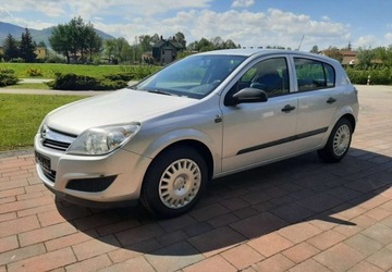 Opel Astra J Hatchback 5d 1.6 Twinport ECOTEC 115KM 2009 Opel Astra Opel Astra 1.6 Active