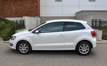 Volkswagen Polo V Hatchback 5d 1.6 TDI-CR DPF 105KM 2011 Volkswagen Polo 1,6TDI 2011 r. 1.6 Diesel 105KM, zdjęcie 1