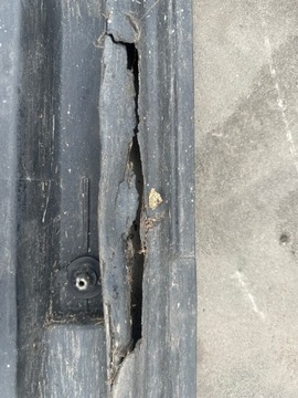 КРЫШКА ШАССИ ПРАВАЯ AUDI A4 B8 8K0825208D