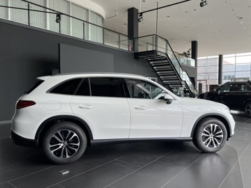 Mercedes GLC C254/X254 Coupe 2.0 200 204KM 2025 MERCEDES-BENZ GLC 200 4-Matic Avantgarde 2.0 (204KM) 2025, zdjęcie 1