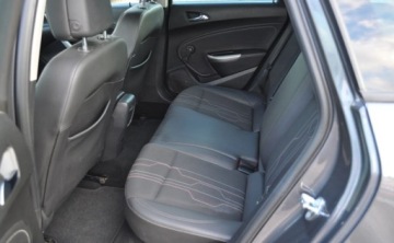 Opel Astra J Sports Tourer 1.4 Turbo ECOTEC 140KM 2012 Opel Astra 1.4 150 JAHRE Benzyna Tempomat Cz. parkowania Klimatyzacja 1.4, zdjęcie 18