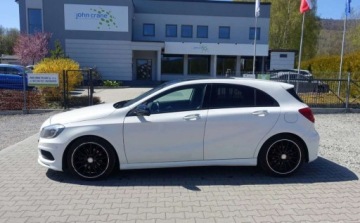 Mercedes Klasa A W176 Hatchback 5d Facelifting 200 d 136KM 2015 Mercedes-Benz Klasa A 200CDI 136KM AMG Line Niski przebieg Biksenon Skora, zdjęcie 7