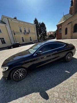 Mercedes Klasa C W205 Coupe 300 245KM 2017 Mercedes-Benz Klasa C Mercedes-Benz Klasa C W205 4 matic Zadbany 2.0, zdjęcie 3