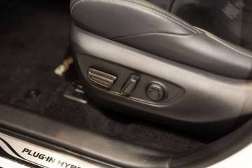 Toyota RAV4 V SUV Plug-In Facelifting 2.5 Hybrid Dynamic Force 306KM 2024 Toyota RAV4 2.5 Plug-In Hybrid GR Sport 4x4 2.5 Hybryda 306KM, zdjęcie 30