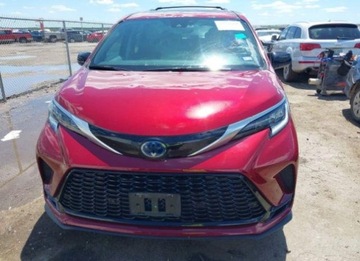 Toyota Sienna III 2021 Toyota Sienna 2021, 2.5L, XSE, po gradobiciu 2.5 Benzyna 189KM, zdjęcie 5