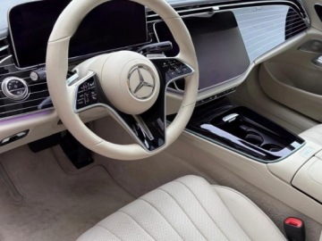 Mercedes Klasa E W214 Sedan 2.0 220d 197KM 2025 E Klasa 220 d 4-Matic Exclusive 2.0 (197KM) 2025, zdjęcie 7