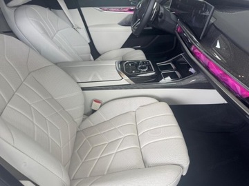 BMW Seria 7 G70 Sedan 3.0 40d 299KM 2026 BMW Seria 7 740d xDrive Sport Sedan 3.0 (299KM) 2026, zdjęcie 15