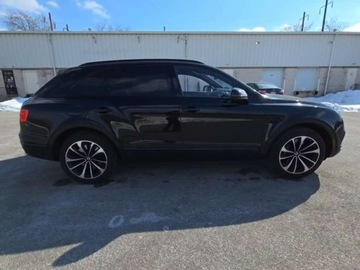 Bentley Bentayga 2019 Bentley Bentayga V8 2019 4.0 Benzyna 542KM, zdjęcie 5