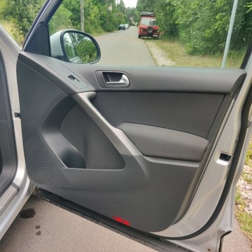 Volkswagen Tiguan I SUV 2.0 TDI CR DPF 140KM 2009 Volkswagen Tiguan 2.0 TDI 4x4 Xenon Android Hak Czujniki Parkowania 2.0, zdjęcie 16