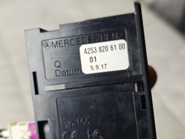 HNÍZDO PORT VSTUP SD USB MERCEDES W205 W253 GLC A2538206100