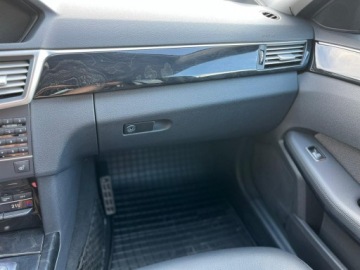 Mercedes Klasa E W212 Kombi 200 CGI BlueEFFICIENCY 184KM 2011 Mercedes E 200 Benz E212 Avantgarde, zdjęcie 39