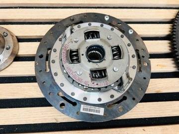 ASTON MARTIN DB11 СЦЕПЛЕНИЕ HY536K375BB