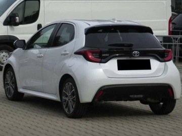 Toyota Yaris IV Hatchback Facelifting 1.5 Hybrid Dynamic Force 116KM 2026 Od ręki - Style 1.5 Hybrid 116KM | Podgrzewane fotele!, zdjęcie 2