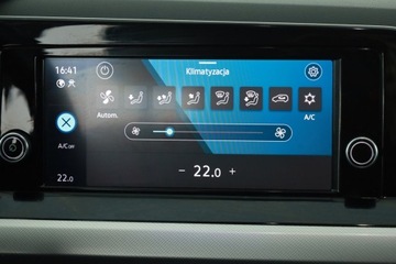 Volkswagen Golf VIII Hatchback 1.0 TSI 110KM 2020 VW Golf 1.0 TSI, Salon Polska, Serwis ASO, zdjęcie 9