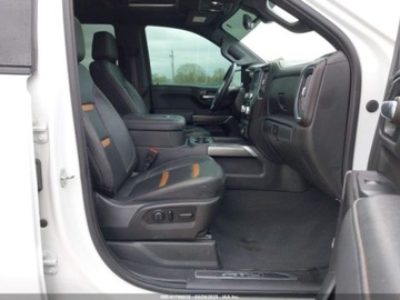  GMC Sierra 2021r., 1500 AT4, od ubezpieczalni 6.2 Benzyna 420KM, zdjęcie 8