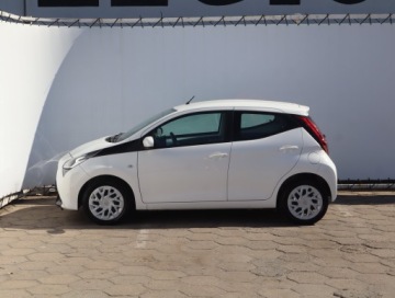 Toyota Aygo II Hatchback 3d Facelifting 1.0 VVT-i 72KM 2020 Toyota Aygo 1.0 VVT-i, Salon Polska, zdjęcie 2