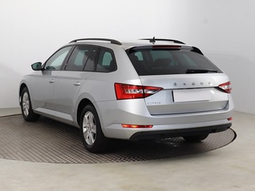 Skoda Superb III Kombi Facelifting 2.0 TDI SCR 150KM 2021 Skoda Superb 2.0 TDI, Salon Polska, 1. Właściciel, zdjęcie 3
