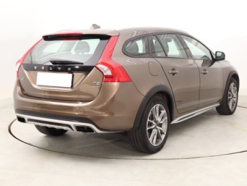 Volvo V60 I Cross Country 2.0 T5 245KM 2018 Volvo V60 Cross Country T5 2.0, Salon Polska, zdjęcie 4