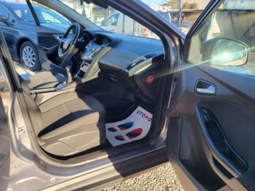 Ford Focus III Hatchback 5d facelifting 1.6 Ti-VCT 125KM 2015 Ford Focus 1.6 125 KM 100% Przebieg Dekra, zdjęcie 16