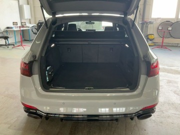 Audi A4 B9 RS4 Avant Facelifting 2.9 TFSI 450KM 2023 Audi RS 4 2.9 TFSI quattro, zdjęcie 5