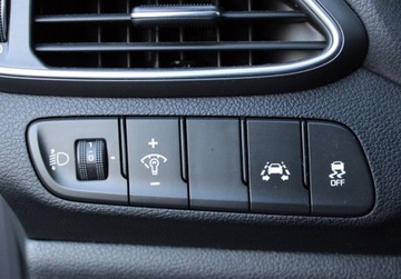 Hyundai i30 II Wagon Facelifting 1.4 MPI 100KM 2017 Hyundai i30 1.4 MPI 100KM Classic Czujniki parkowania SalonPL FVmarza 1.4, zdjęcie 23