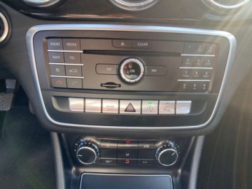 Mercedes CLA C117 Coupe Facelifting 1.5 180 d 109KM 2018 Mercedes-Benz CLA LEDY SKORY PARKTRONIC NAWIGACJA AMBIENTOWE OSWIETLENIE G, zdjęcie 12