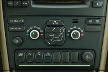 Volvo XC90 I 2.4 D5 185KM 2007 Volvo XC90 D5, 182 KM, 4X4, Skóra, Klima, zdjęcie 9