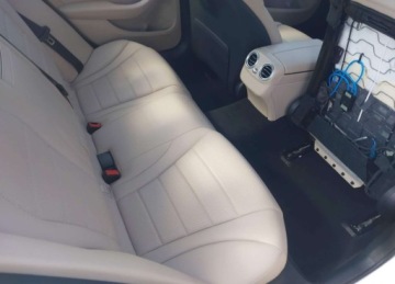 Mercedes Klasa C W206 Limuzyna 2.0 300 258KM 2021 Mercedes-Benz Klasa C 2021r., C 300 Sedan, 2L, od ubezpieczalni 2.0 Benzyna, zdjęcie 7