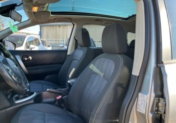 Nissan Qashqai I Crossover 2.0 140KM 2010 Nissan Qashqai2 panorama 7- osobowy 2.0 Benzyna 141KM, zdjęcie 12