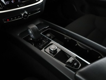Volvo V60 II  2021 Volvo V60 mHEV automat full LED navi klima auto, zdjęcie 28