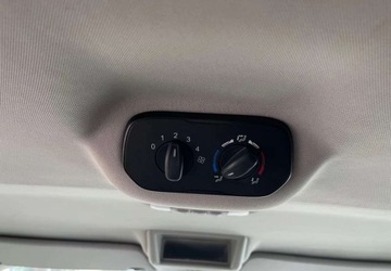 Ford Tourneo Custom I 2016 Ford Tourneo Custom Ford Tourneo Custom 2.0 TDCi L2 Titanium 2.0 Diesel, zdjęcie 27