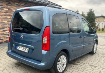 Citroen Berlingo II 2009 Citroen Berlingo 1.6 Benzyna 5 Osob, Klimatyzacja Elektryczne szyby Radio, zdjęcie 3