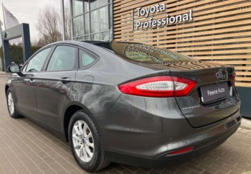 Ford Mondeo V Sedan 1.5 EcoBoost 160KM 2017 Ford Mondeo Ford Mondeo 1.5 EcoBoost Edition 1.5 Benzyna 160KM, zdjęcie 3