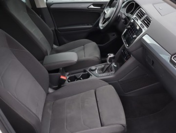 Volkswagen Tiguan II SUV Facelifting 2.0 TSI 190KM 2022 VW Tiguan 2.0 TSI, Salon Polska, 1. Właściciel, zdjęcie 8