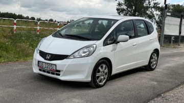 Honda Jazz III 1.2 i-VTEC 90KM 2013 Honda Jazz Raty benz Klimatronic tylko 124tys km Serwisowany Zarej w PL Gw, zdjęcie 2