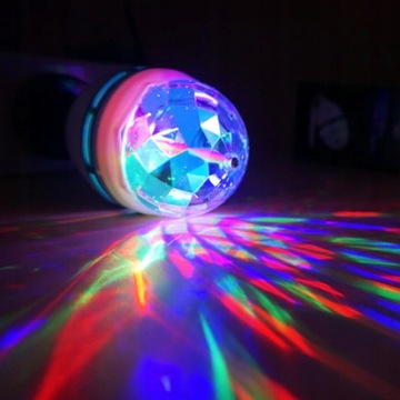 ВРАЩАЮЩАЯСЯ ЛАМПОЧКА ДИСКОШАР LED RGB POWER E27 ЛАЗЕРНЫЙ ПРОЕКТОР ДЛЯ ВЕЧЕРИНКИ