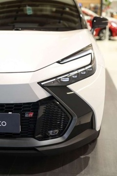 Toyota C-HR II SUV 2.0 Hybrid Dynamic Force 197KM 2024 Toyota C-HR 2.0 Hybrid Dynamic Force GR Sport 2.0 Hybryda 197KM, zdjęcie 9