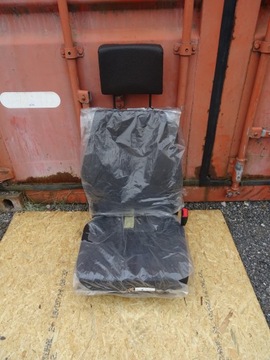 СИДЕНИЕ ISRI 19327/0400 61070289205-8