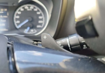 Toyota Yaris III Hatchback 5d Facelifting 2017 1.5 Dual VVT-iE 111KM 2019 Toyota Yaris Toyota Yaris 1.5 20th Anniversary CVT 1.5 Benzyna 111KM, zdjęcie 29