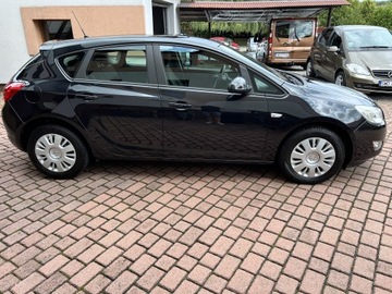 Opel Astra J Hatchback 5d 1.4 Twinport ECOTEC 100KM 2012 Opel Astra TYLKO125tyśkm SELECTION 2012 Klima 5D ZADBANA 1.4 Zwykła Benzyna, zdjęcie 31