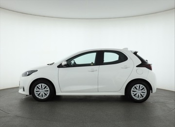 Toyota Yaris IV Hatchback 1.5 Hybrid Dynamic Force 116KM 2022 Toyota Yaris 1.5 VVT-i Hybrid, Salon Polska, zdjęcie 2