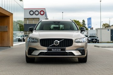 Volvo V90 II Plug-In Facelifting 2.0 T8 Plug-In Hybrid 455KM 2025 Volvo V90 Ultra Dark T8 AWD Plug-in hybrid (310 +, zdjęcie 3
